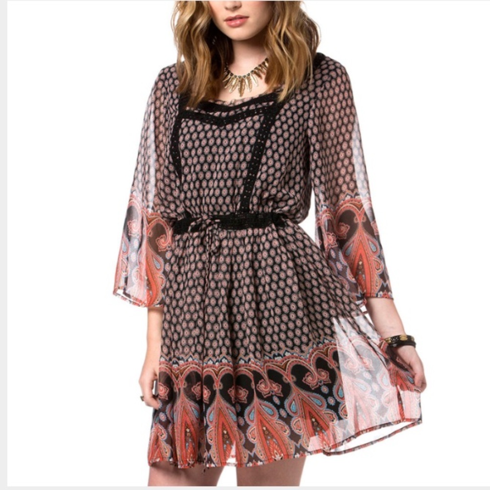 Miss Me Paisley Floral Bell Sleeve Peasan Dress